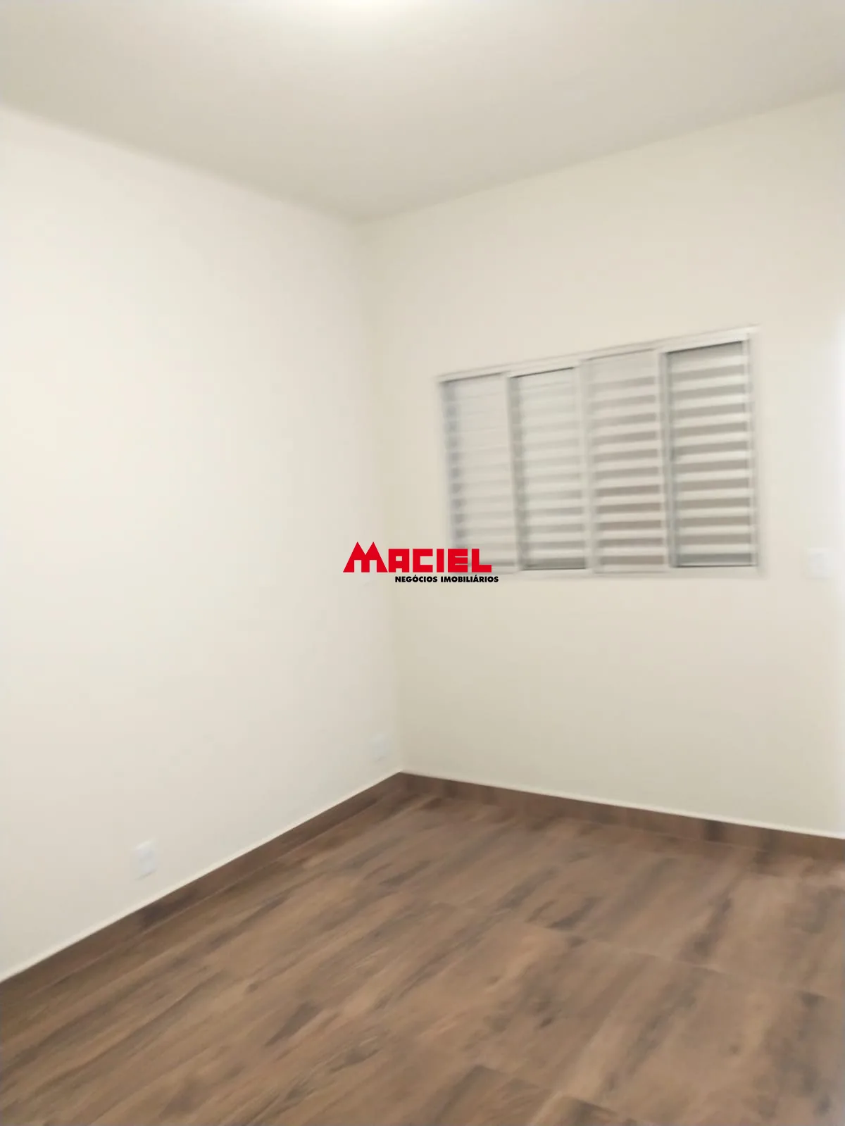 Alugar Casa / Padr&atilde;o em S&atilde;o Jos&eacute; dos Campos R$ 2.300,00 - Foto 16