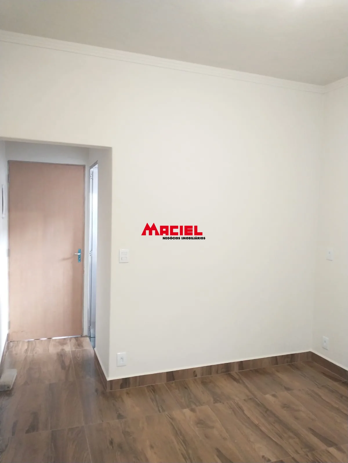 Alugar Casa / Padr&atilde;o em S&atilde;o Jos&eacute; dos Campos R$ 2.300,00 - Foto 17