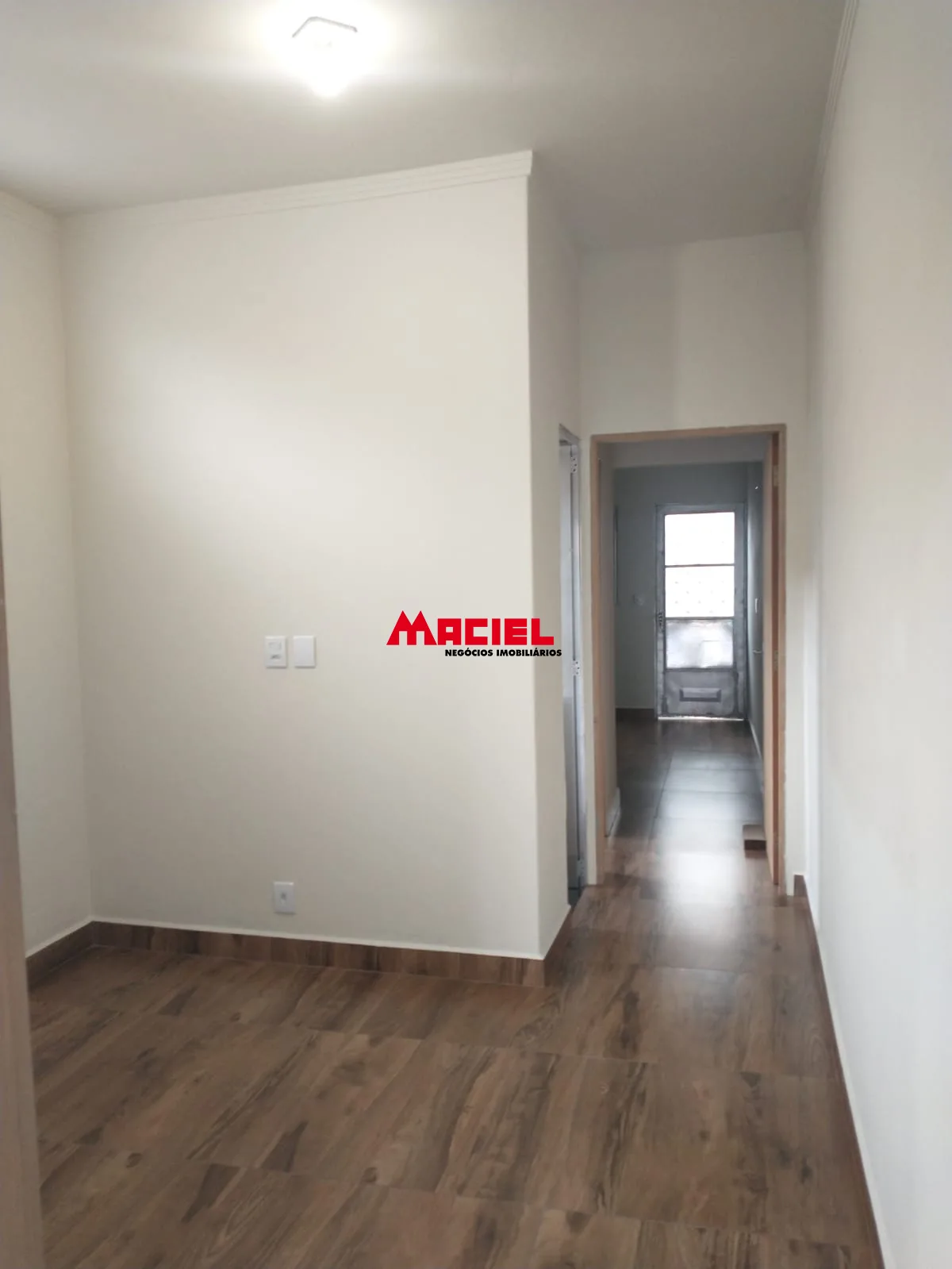 Alugar Casa / Padr&atilde;o em S&atilde;o Jos&eacute; dos Campos R$ 2.300,00 - Foto 31