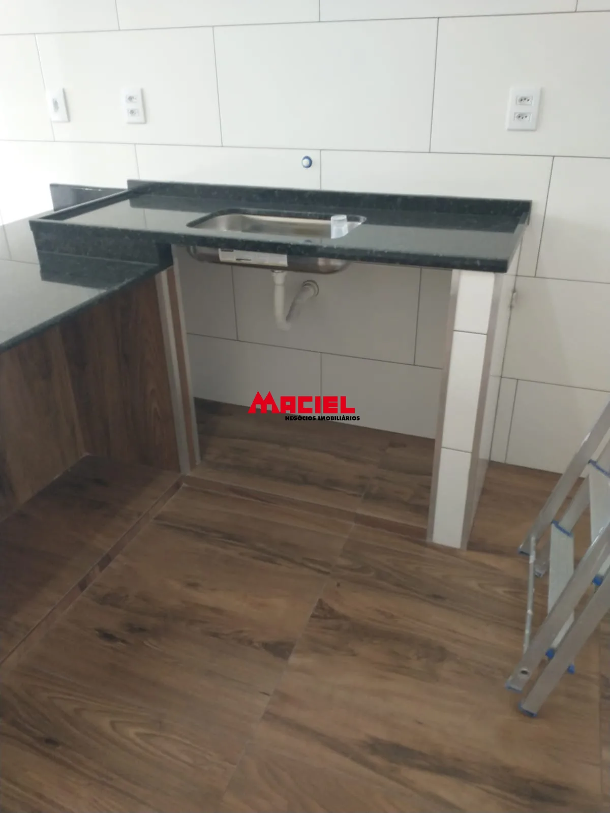 Alugar Casa / Padr&atilde;o em S&atilde;o Jos&eacute; dos Campos R$ 2.300,00 - Foto 39