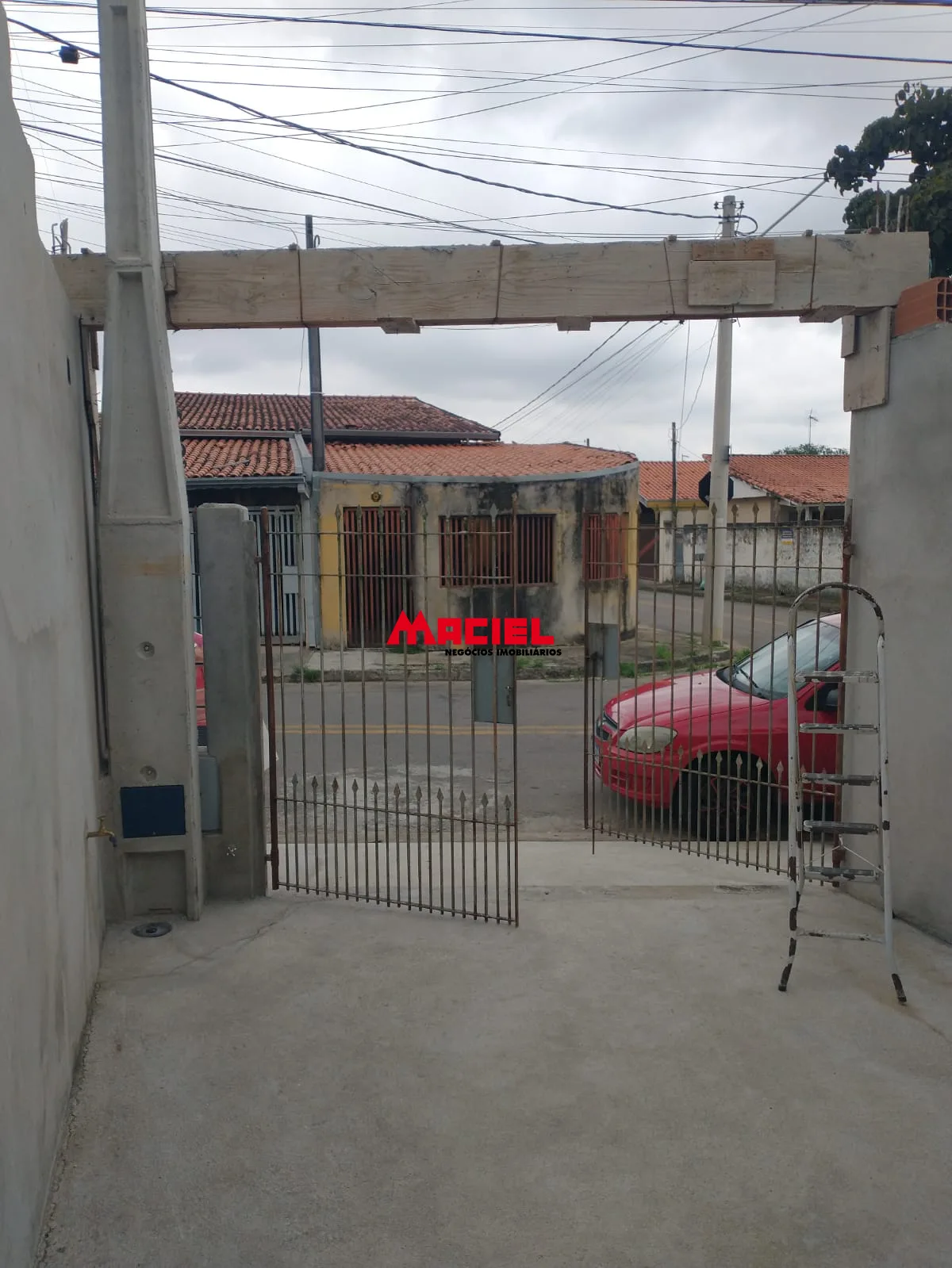 Alugar Casa / Padr&atilde;o em S&atilde;o Jos&eacute; dos Campos R$ 2.300,00 - Foto 40
