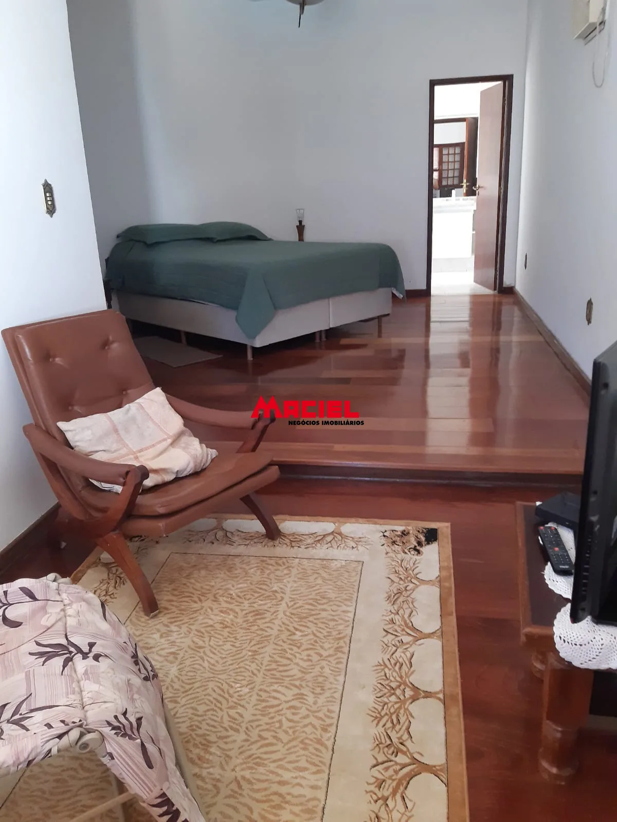 Comprar Casa / Padr&atilde;o em Ca&ccedil;apava R$ 1.100.000,00 - Foto 11