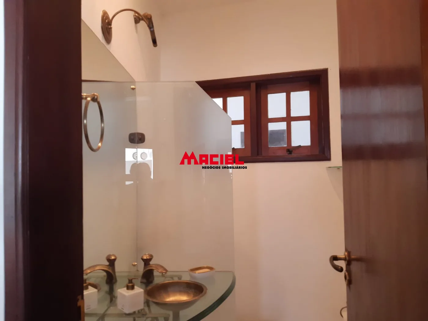 Comprar Casa / Padr&atilde;o em Ca&ccedil;apava R$ 1.100.000,00 - Foto 17