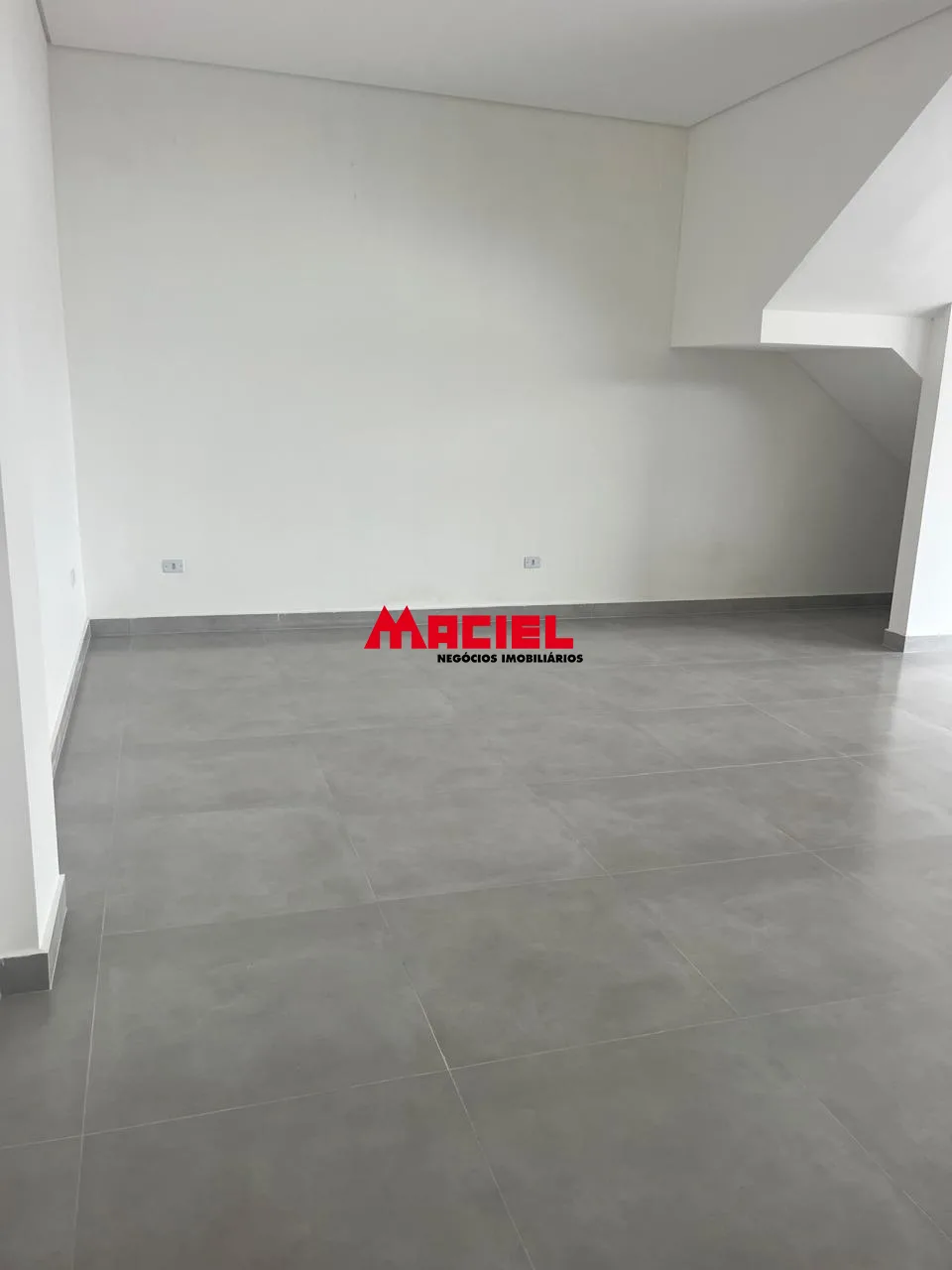 Alugar Comercial / Ponto Comercial em S&atilde;o Jos&eacute; dos Campos R$ 2.500,00 - Foto 9