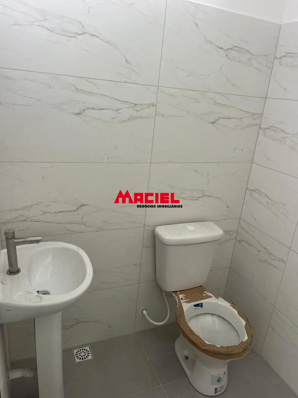 Alugar Comercial / Ponto Comercial em S&atilde;o Jos&eacute; dos Campos R$ 2.500,00 - Foto 10