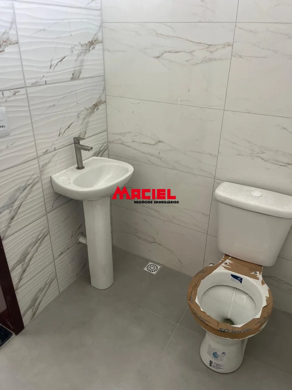 Alugar Comercial / Ponto Comercial em S&atilde;o Jos&eacute; dos Campos R$ 2.500,00 - Foto 11