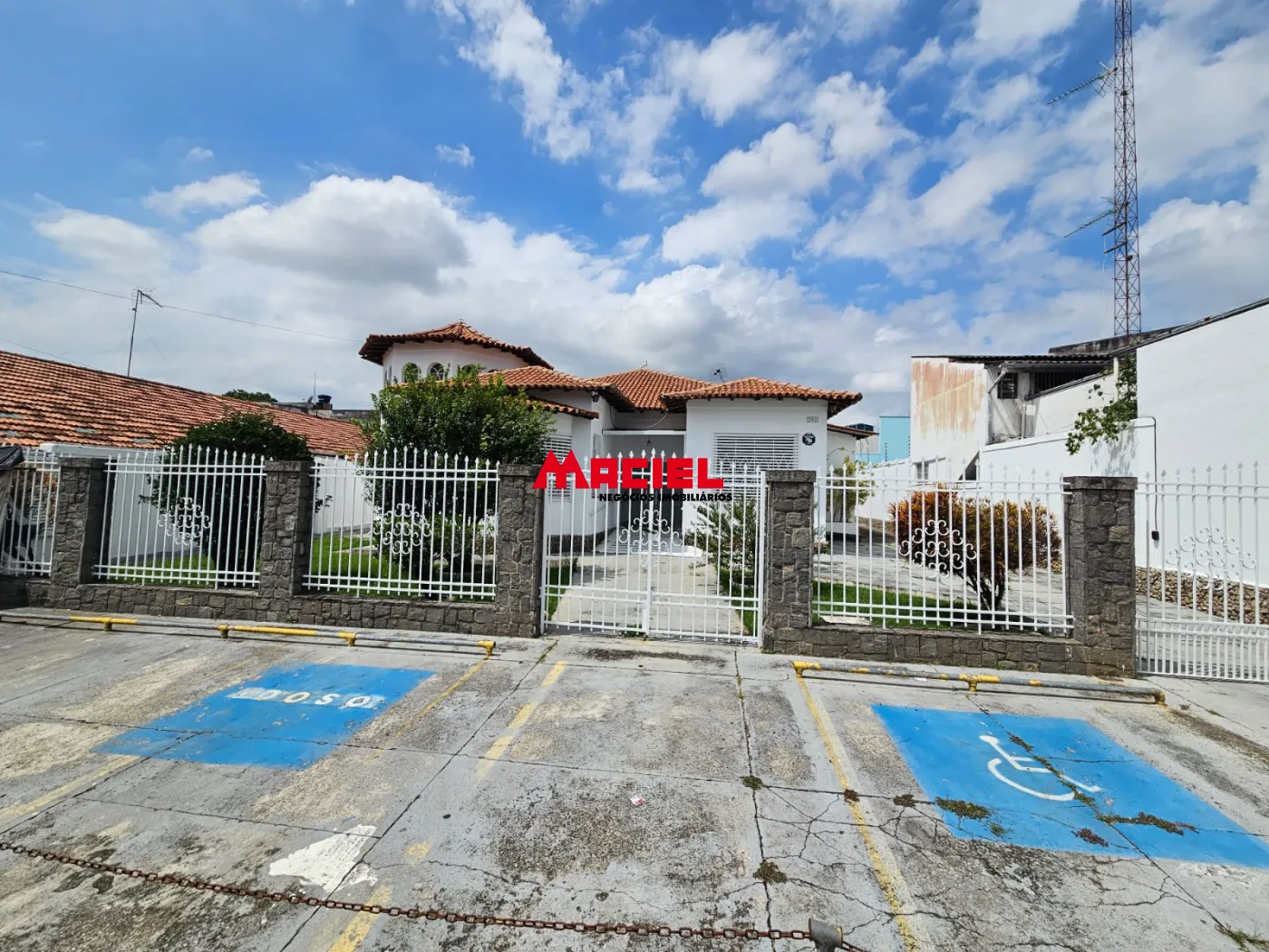 Alugar Comercial / Ponto Comercial em Jacare&iacute; R$ 26.000,00 - Foto 1