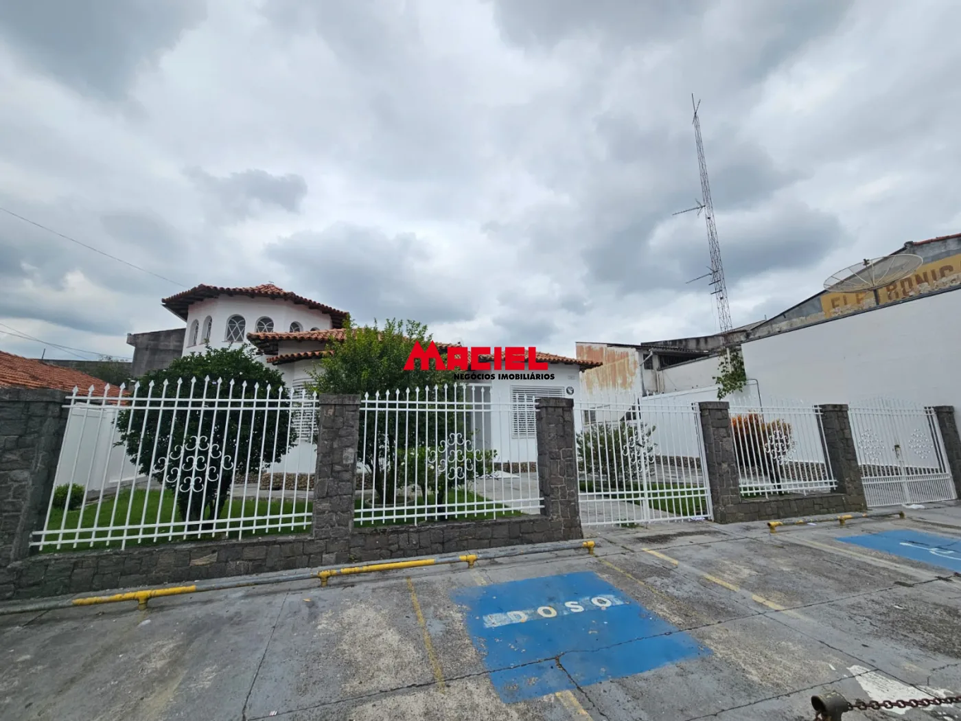 Alugar Comercial / Ponto Comercial em Jacare&iacute; R$ 26.000,00 - Foto 2
