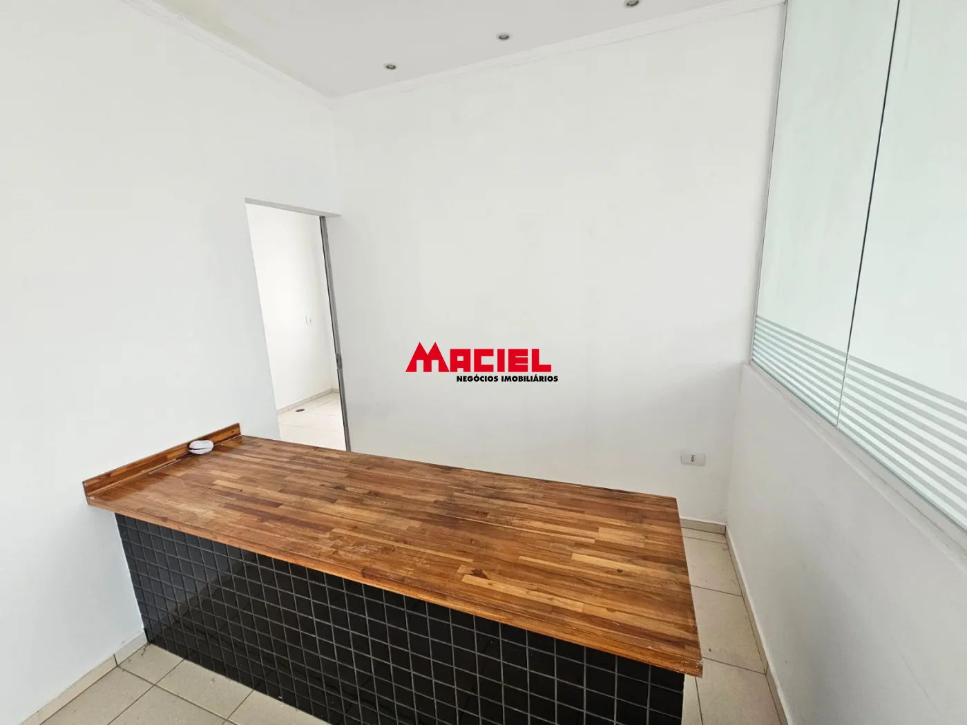 Alugar Comercial / Ponto Comercial em Jacare&iacute; R$ 26.000,00 - Foto 5