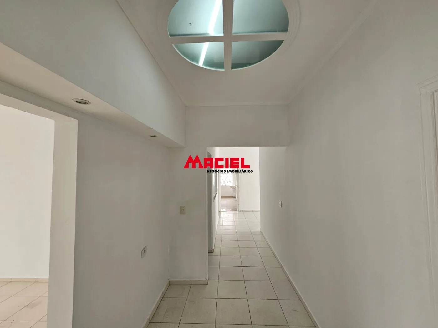 Alugar Comercial / Ponto Comercial em Jacare&iacute; R$ 26.000,00 - Foto 17