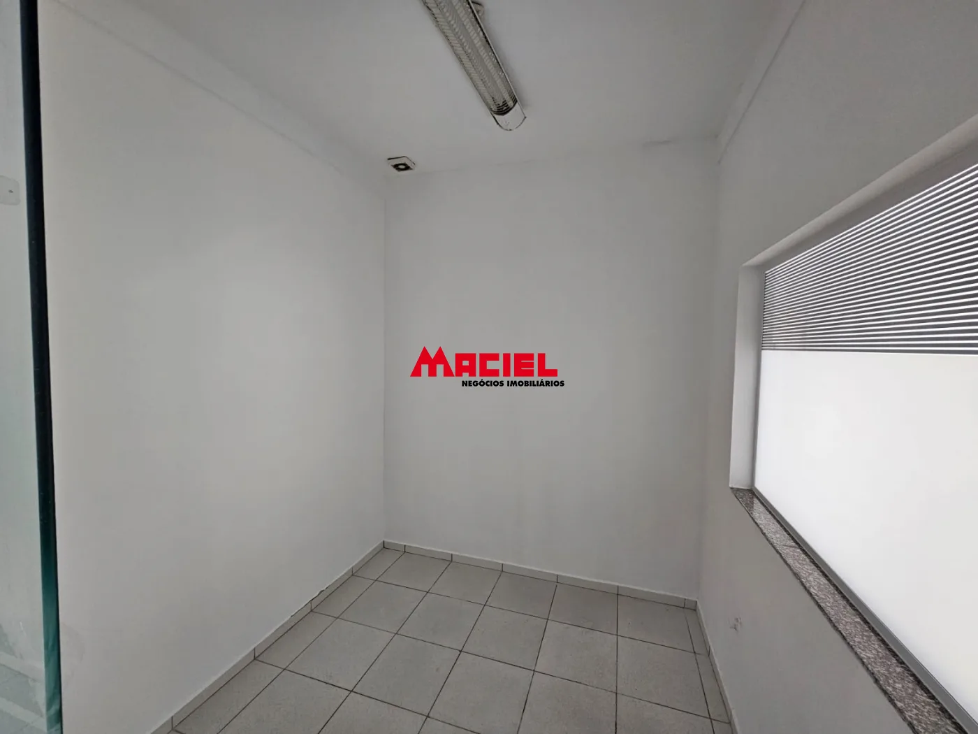 Alugar Comercial / Ponto Comercial em Jacare&iacute; R$ 26.000,00 - Foto 19