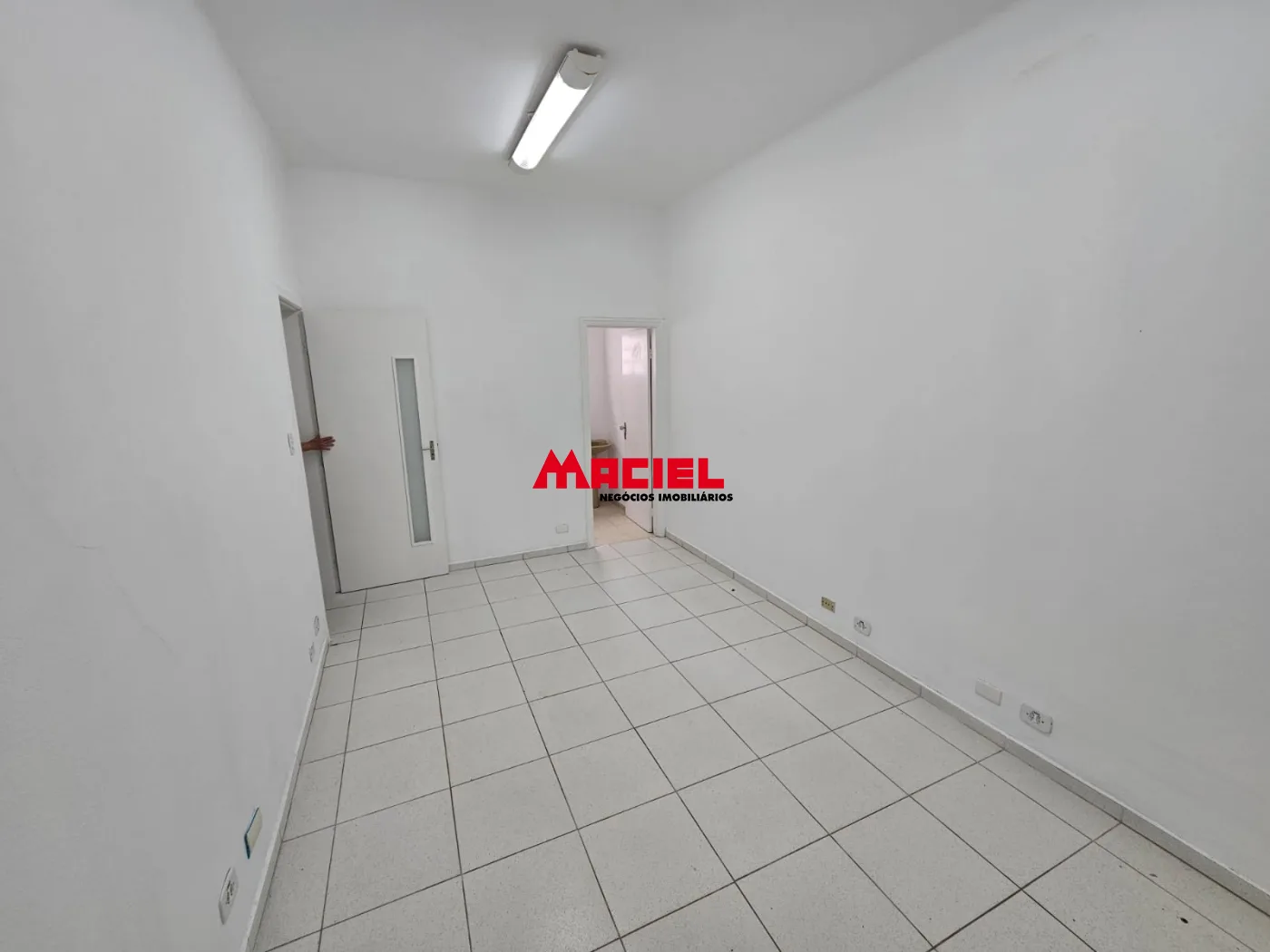 Alugar Comercial / Ponto Comercial em Jacare&iacute; R$ 26.000,00 - Foto 23