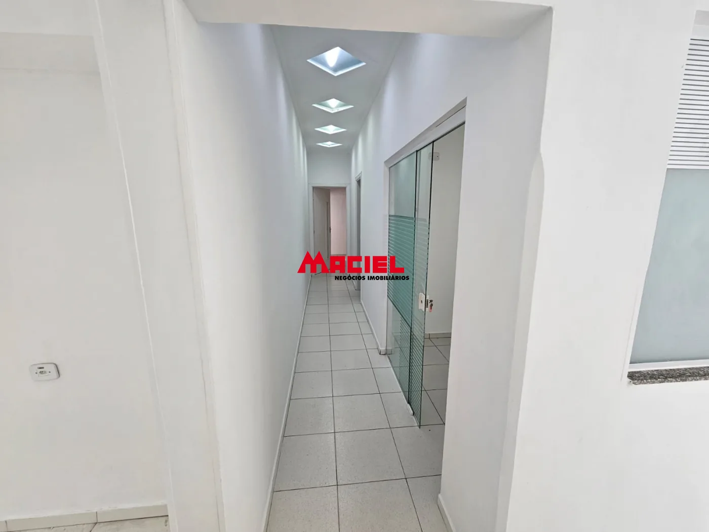 Alugar Comercial / Ponto Comercial em Jacare&iacute; R$ 26.000,00 - Foto 26