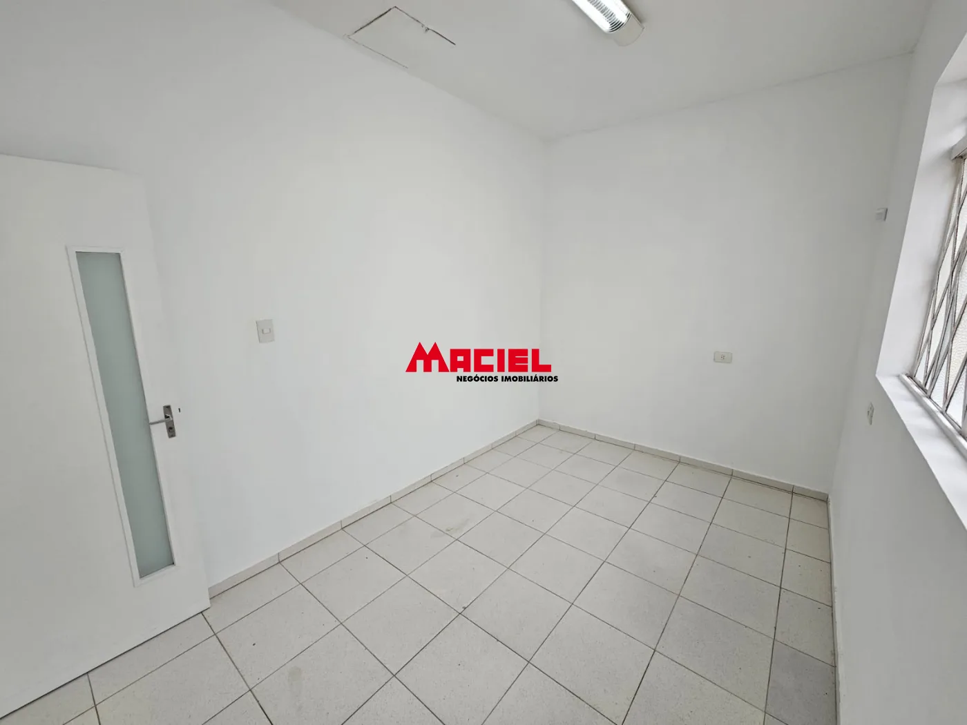 Alugar Comercial / Ponto Comercial em Jacare&iacute; R$ 26.000,00 - Foto 34