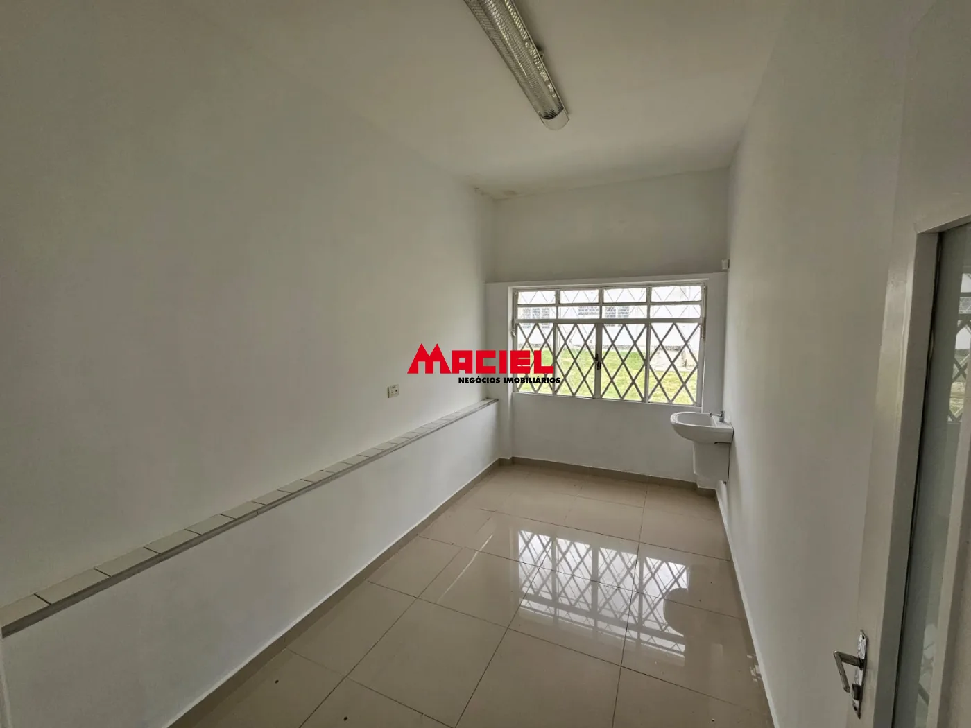 Alugar Comercial / Ponto Comercial em Jacare&iacute; R$ 26.000,00 - Foto 36