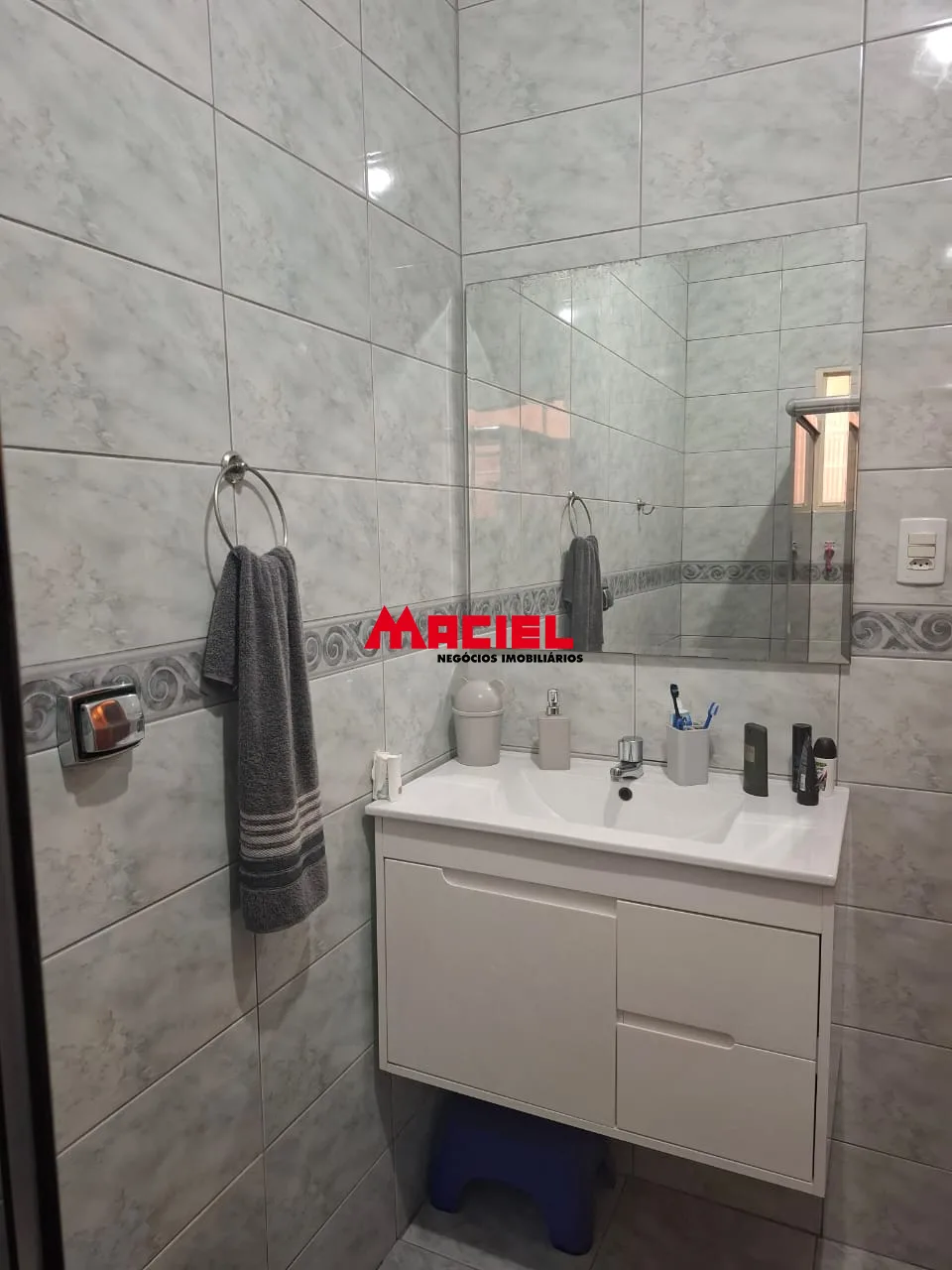 Comprar Casa / Padr&atilde;o em S&atilde;o Jos&eacute; dos Campos R$ 395.000,00 - Foto 9