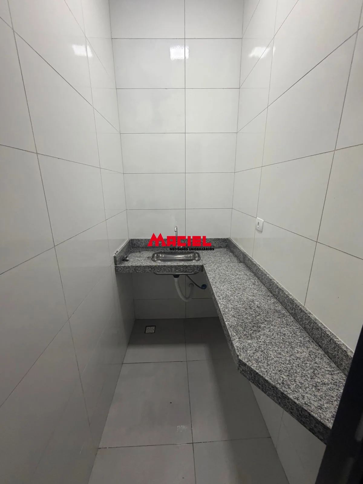 Alugar Comercial / Galp&atilde;o em S&atilde;o Jos&eacute; dos Campos R$ 9.000,00 - Foto 7