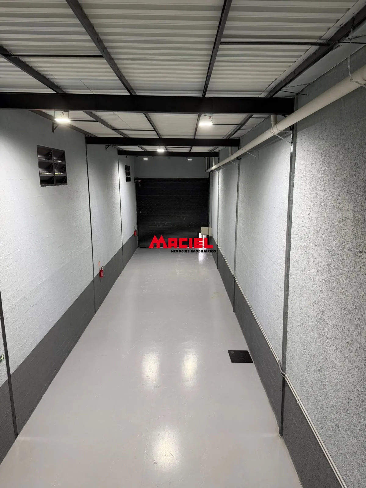 Alugar Comercial / Galp&atilde;o em S&atilde;o Jos&eacute; dos Campos R$ 9.000,00 - Foto 20