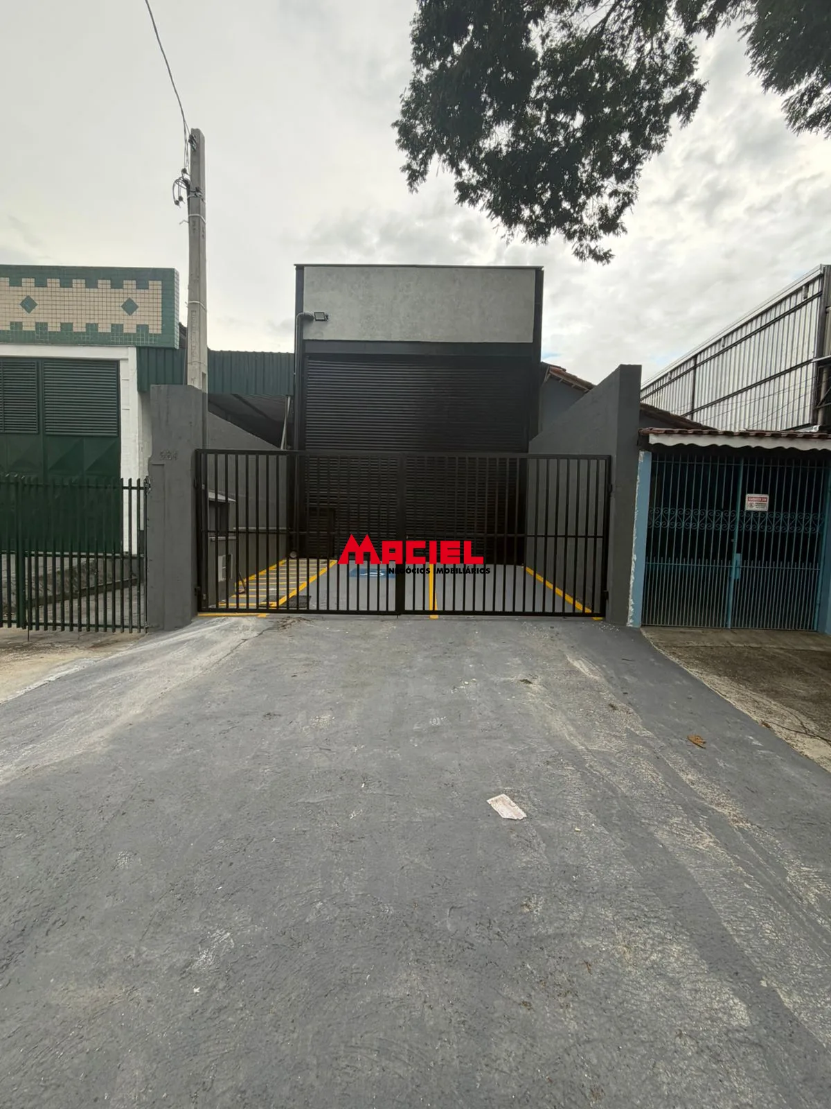 Alugar Comercial / Galp&atilde;o em S&atilde;o Jos&eacute; dos Campos R$ 9.000,00 - Foto 26