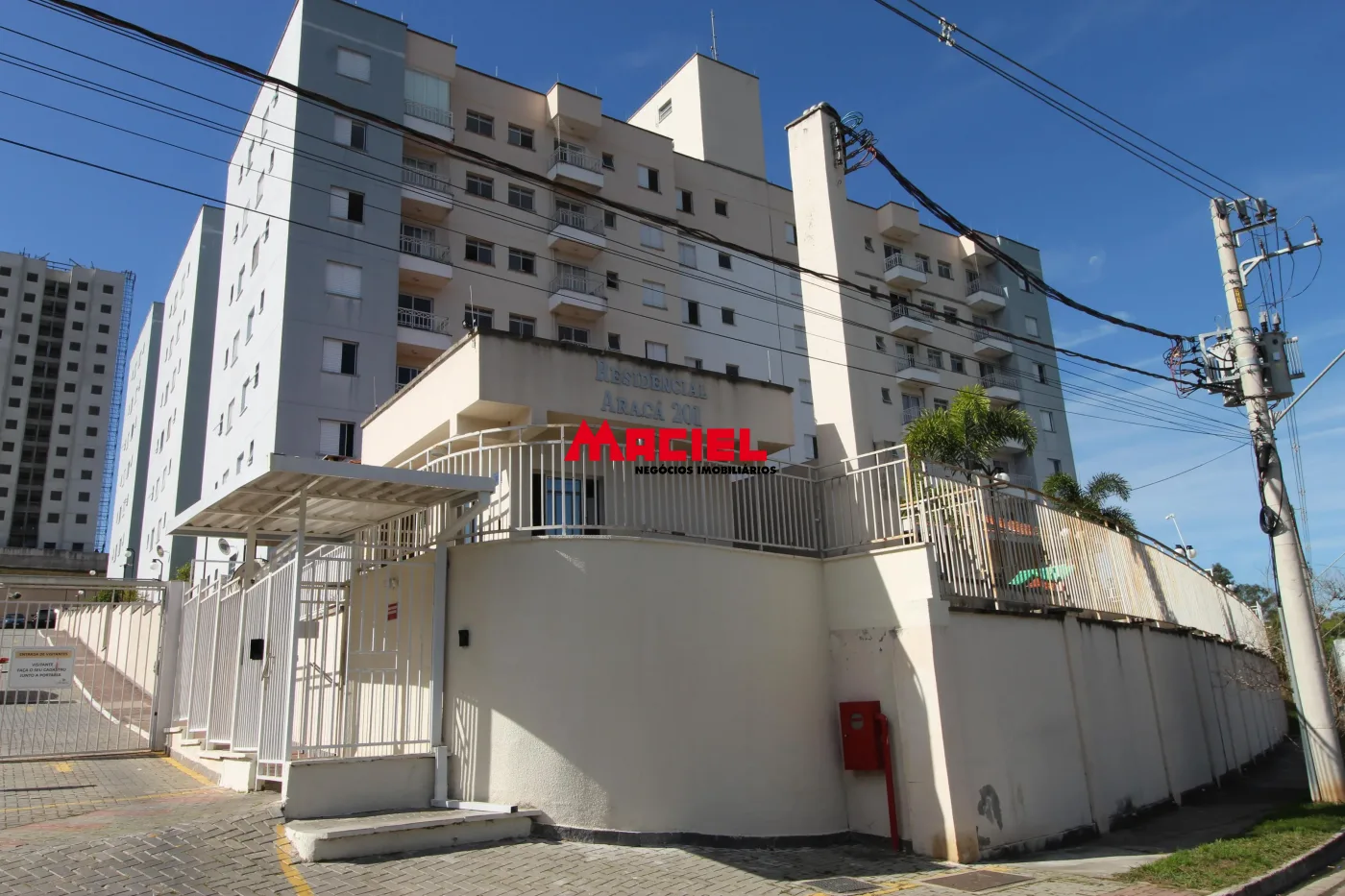 Alugar Apartamento / Padr&atilde;o em S&atilde;o Jos&eacute; dos Campos R$ 1.600,00 - Foto 1