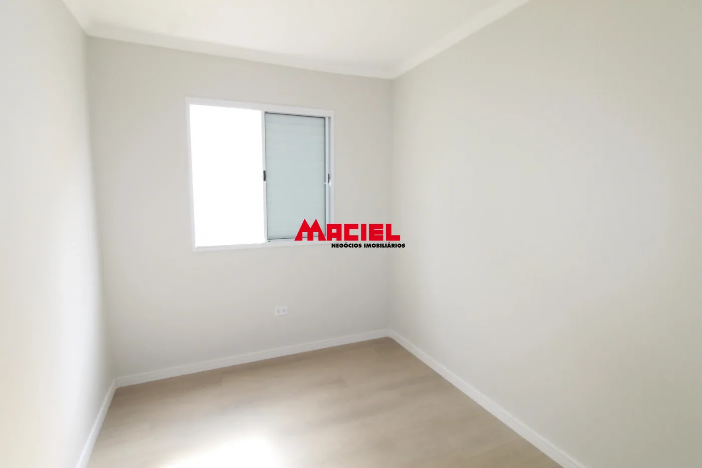 Alugar Apartamento / Padr&atilde;o em S&atilde;o Jos&eacute; dos Campos R$ 1.600,00 - Foto 2