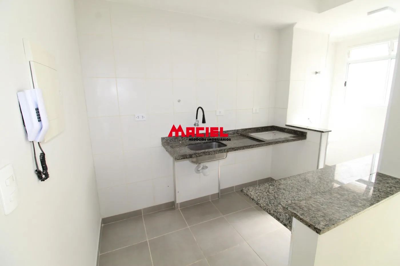 Alugar Apartamento / Padr&atilde;o em S&atilde;o Jos&eacute; dos Campos R$ 1.600,00 - Foto 6