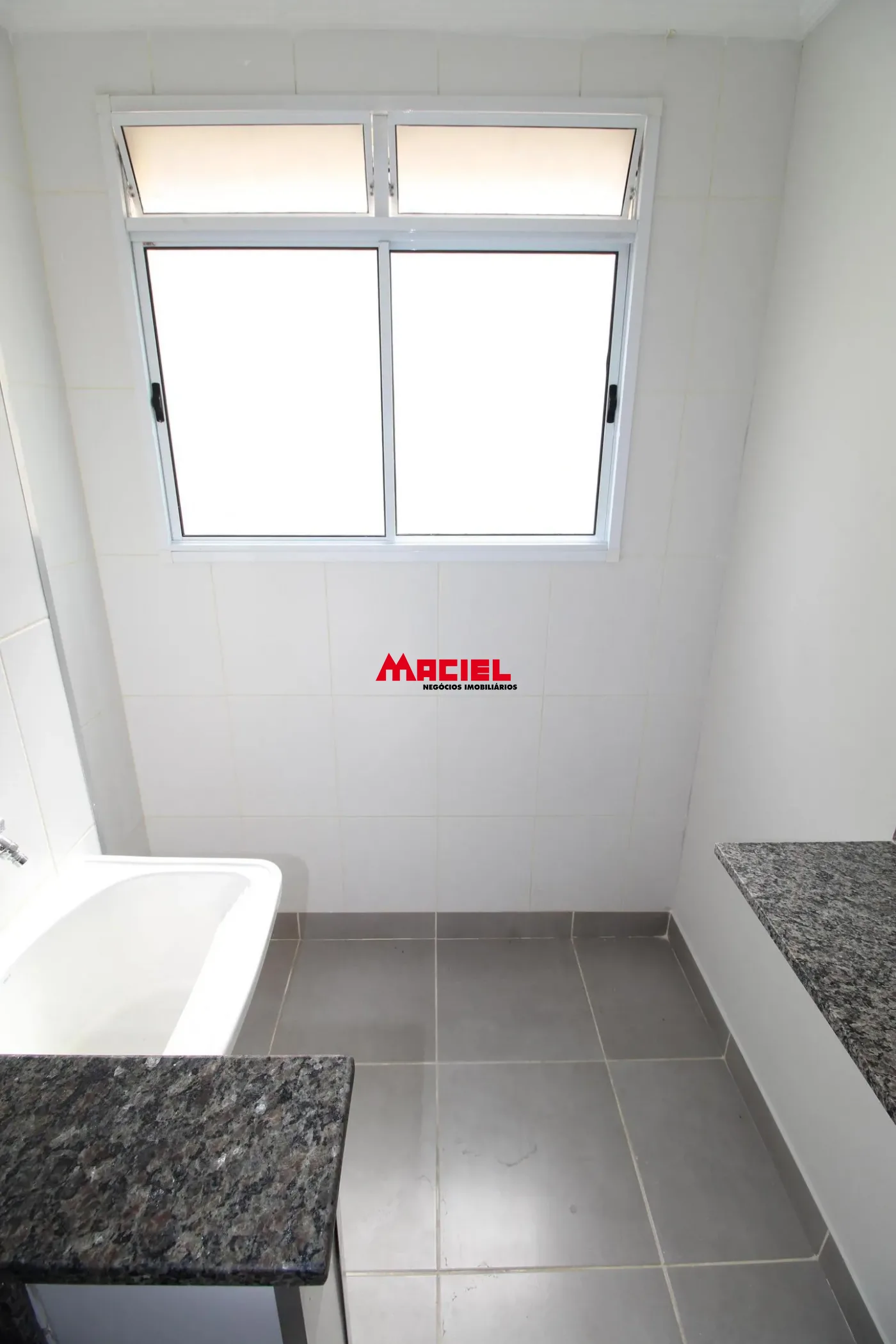 Alugar Apartamento / Padr&atilde;o em S&atilde;o Jos&eacute; dos Campos R$ 1.600,00 - Foto 12