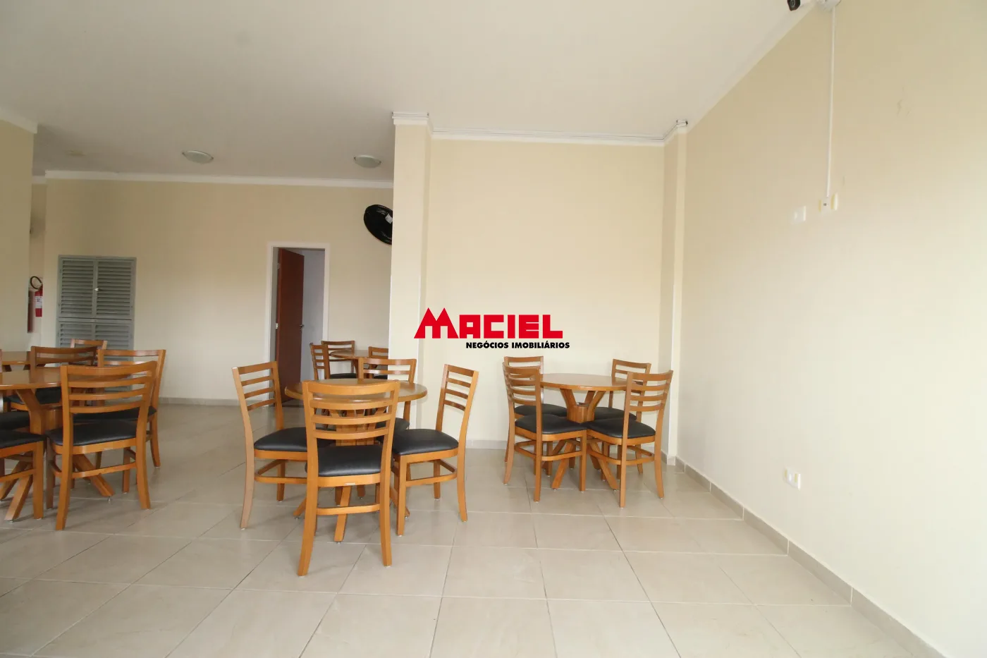 Alugar Apartamento / Padr&atilde;o em S&atilde;o Jos&eacute; dos Campos R$ 1.600,00 - Foto 30