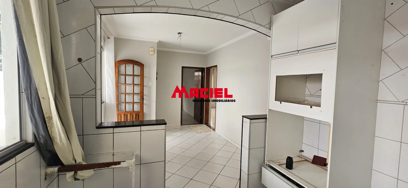 Alugar Casa / Sobrado em S&atilde;o Jos&eacute; dos Campos R$ 2.300,00 - Foto 8