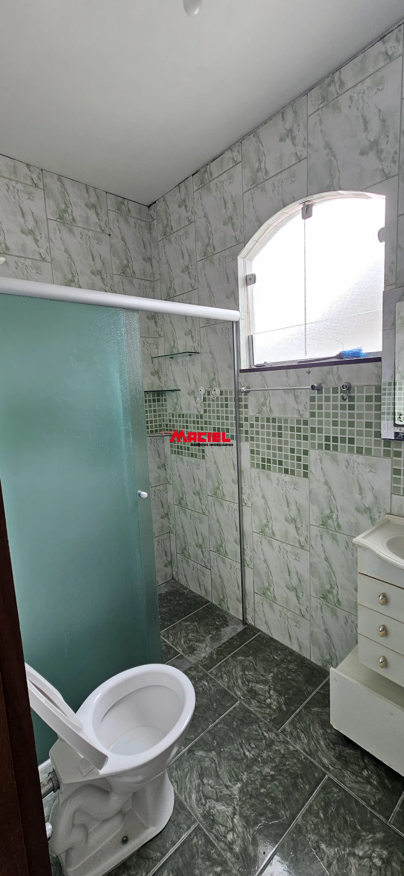 Alugar Casa / Sobrado em S&atilde;o Jos&eacute; dos Campos R$ 2.300,00 - Foto 11
