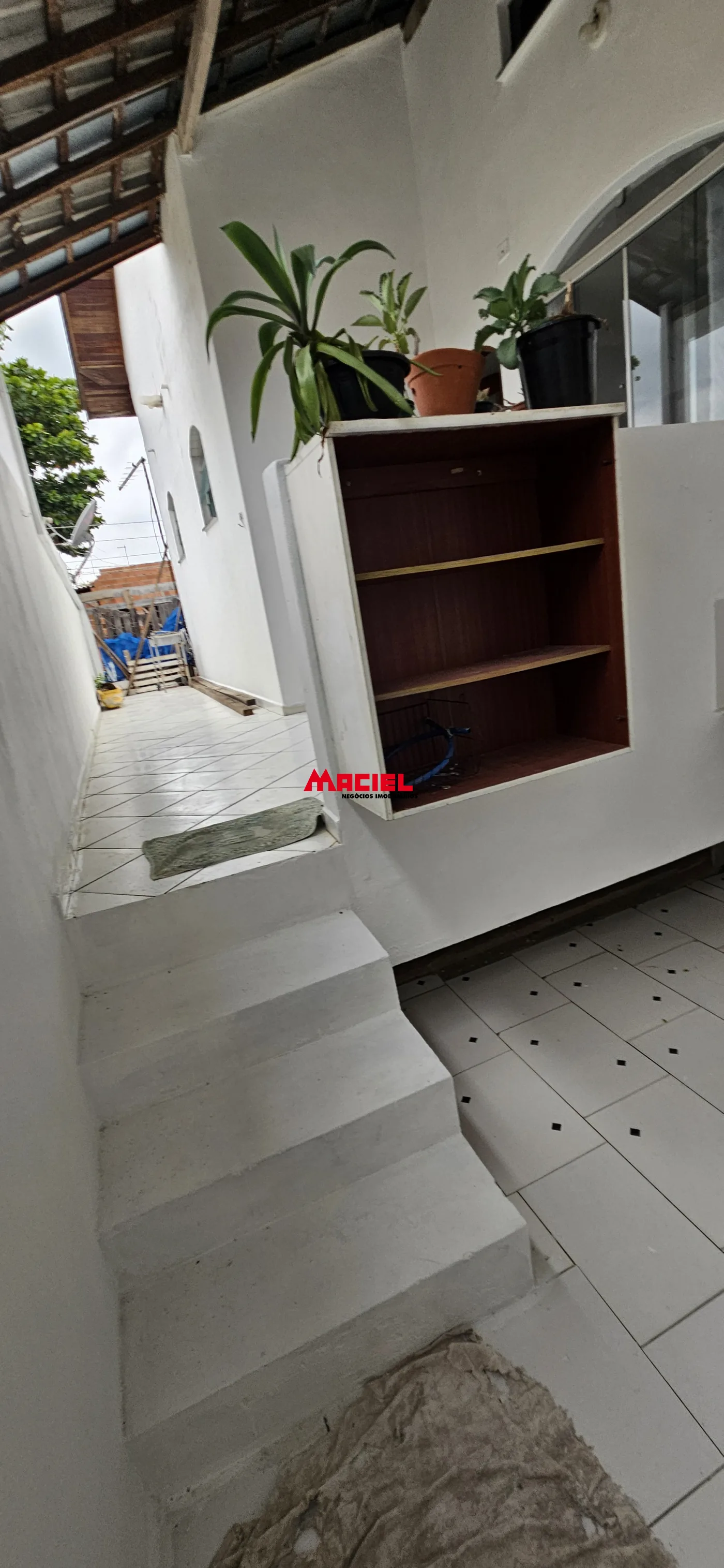 Alugar Casa / Sobrado em S&atilde;o Jos&eacute; dos Campos R$ 2.300,00 - Foto 14