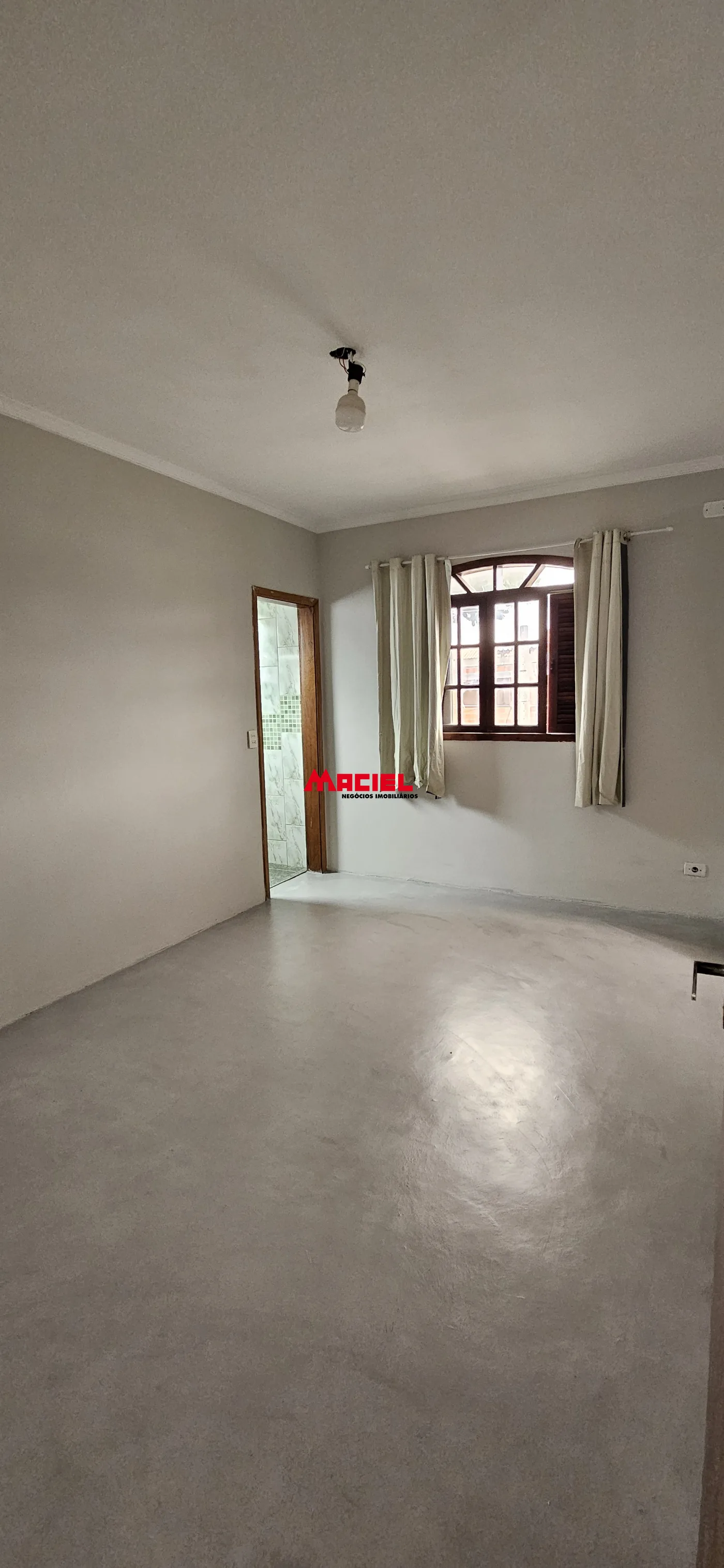 Alugar Casa / Sobrado em S&atilde;o Jos&eacute; dos Campos R$ 2.300,00 - Foto 6