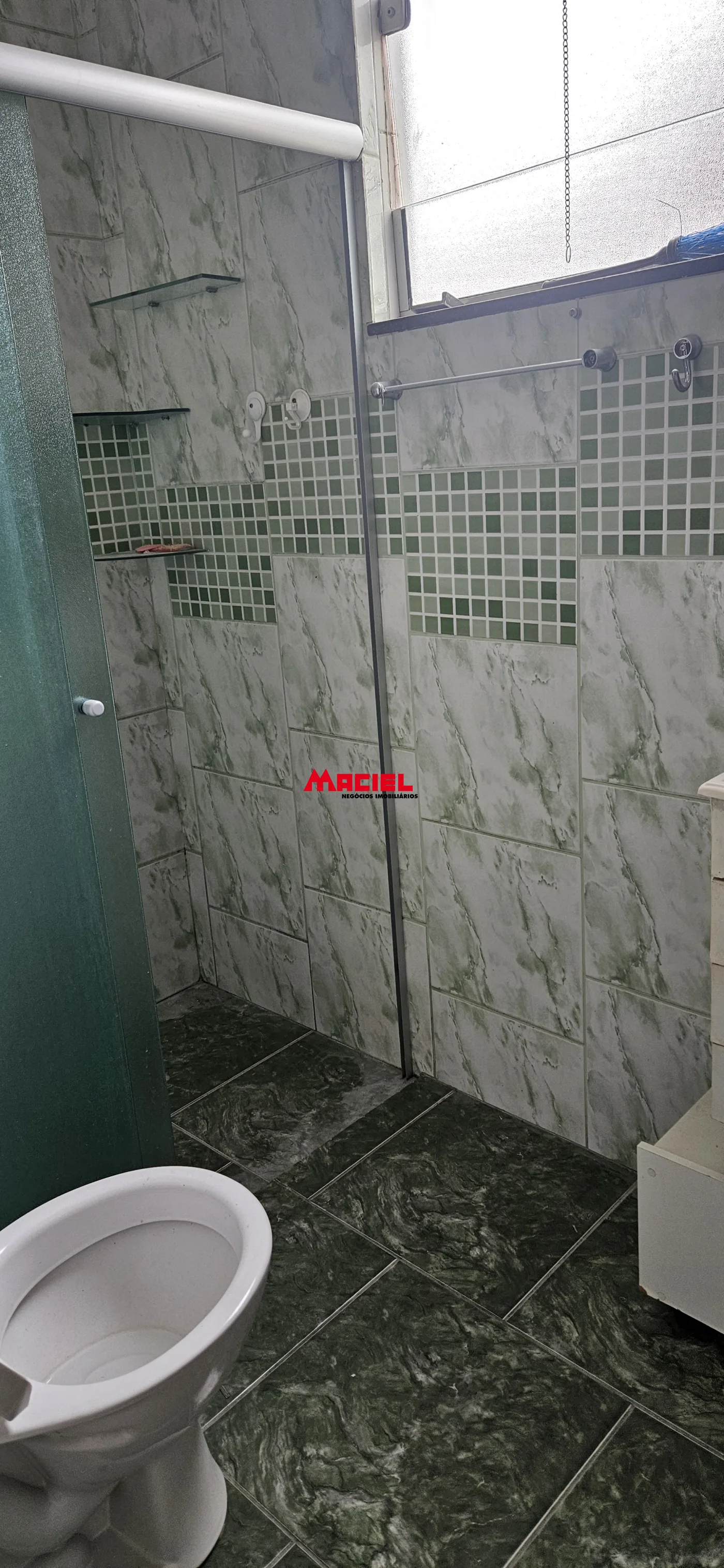Alugar Casa / Sobrado em S&atilde;o Jos&eacute; dos Campos R$ 2.300,00 - Foto 18