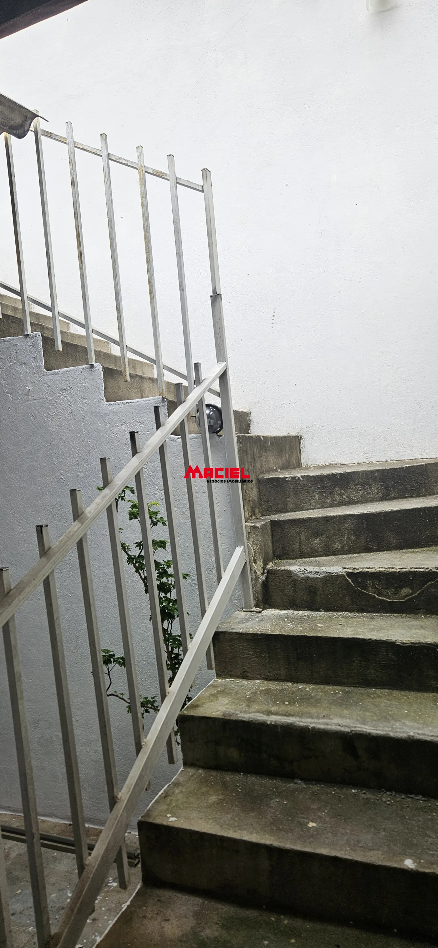 Alugar Casa / Sobrado em S&atilde;o Jos&eacute; dos Campos R$ 2.300,00 - Foto 21