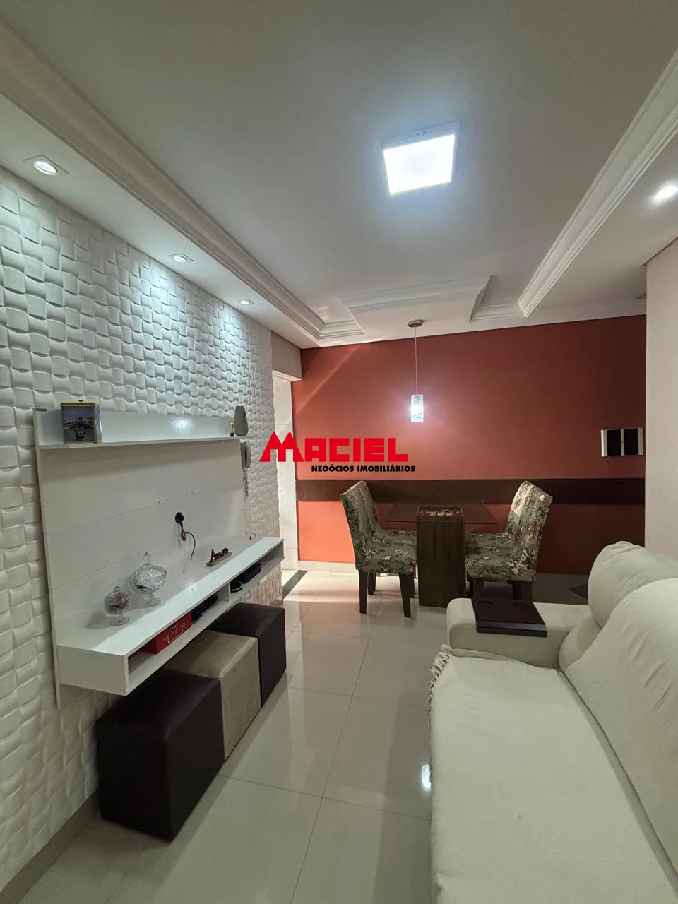 Comprar Apartamento / Padr&atilde;o em S&atilde;o Jos&eacute; dos Campos R$ 330.000,00 - Foto 2