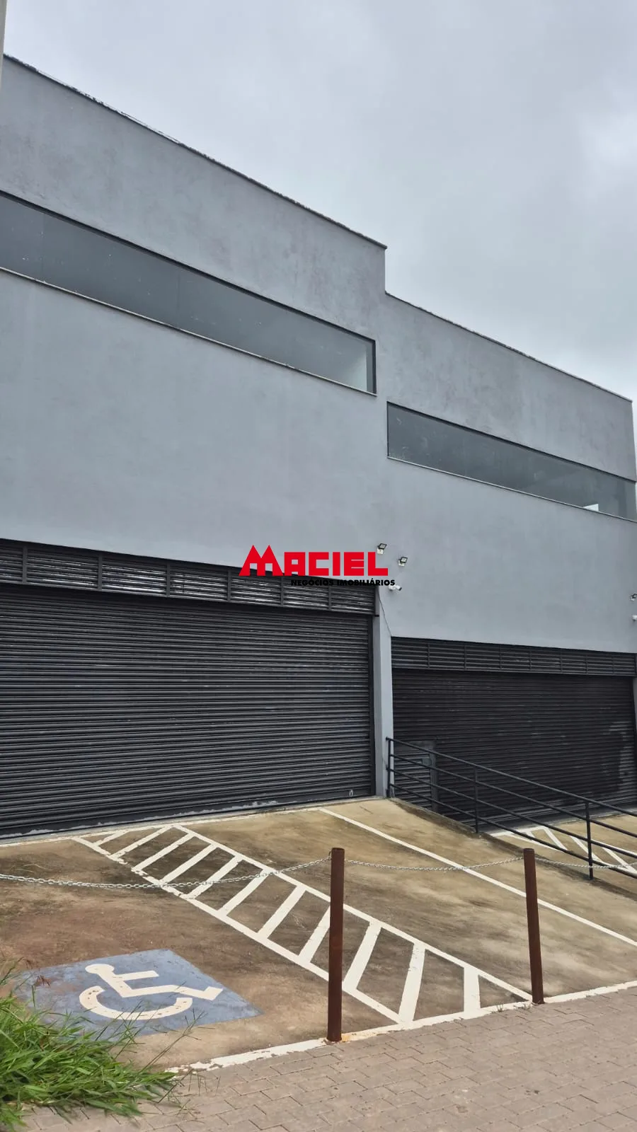 Alugar Comercial / Ponto Comercial em S&atilde;o Jos&eacute; dos Campos R$ 3.800,00 - Foto 10