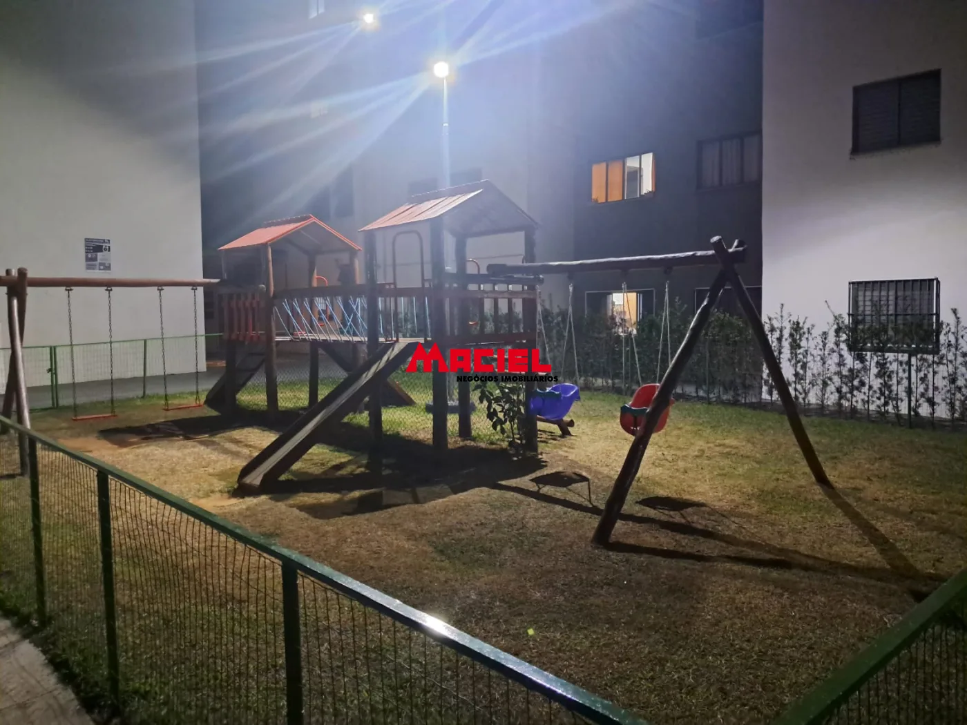 Comprar Apartamento / Padr&atilde;o em S&atilde;o Jos&eacute; dos Campos R$ 265.000,00 - Foto 1