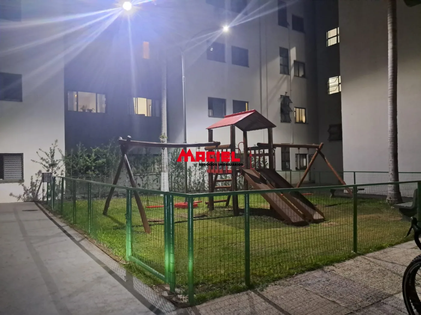 Comprar Apartamento / Padr&atilde;o em S&atilde;o Jos&eacute; dos Campos R$ 265.000,00 - Foto 4