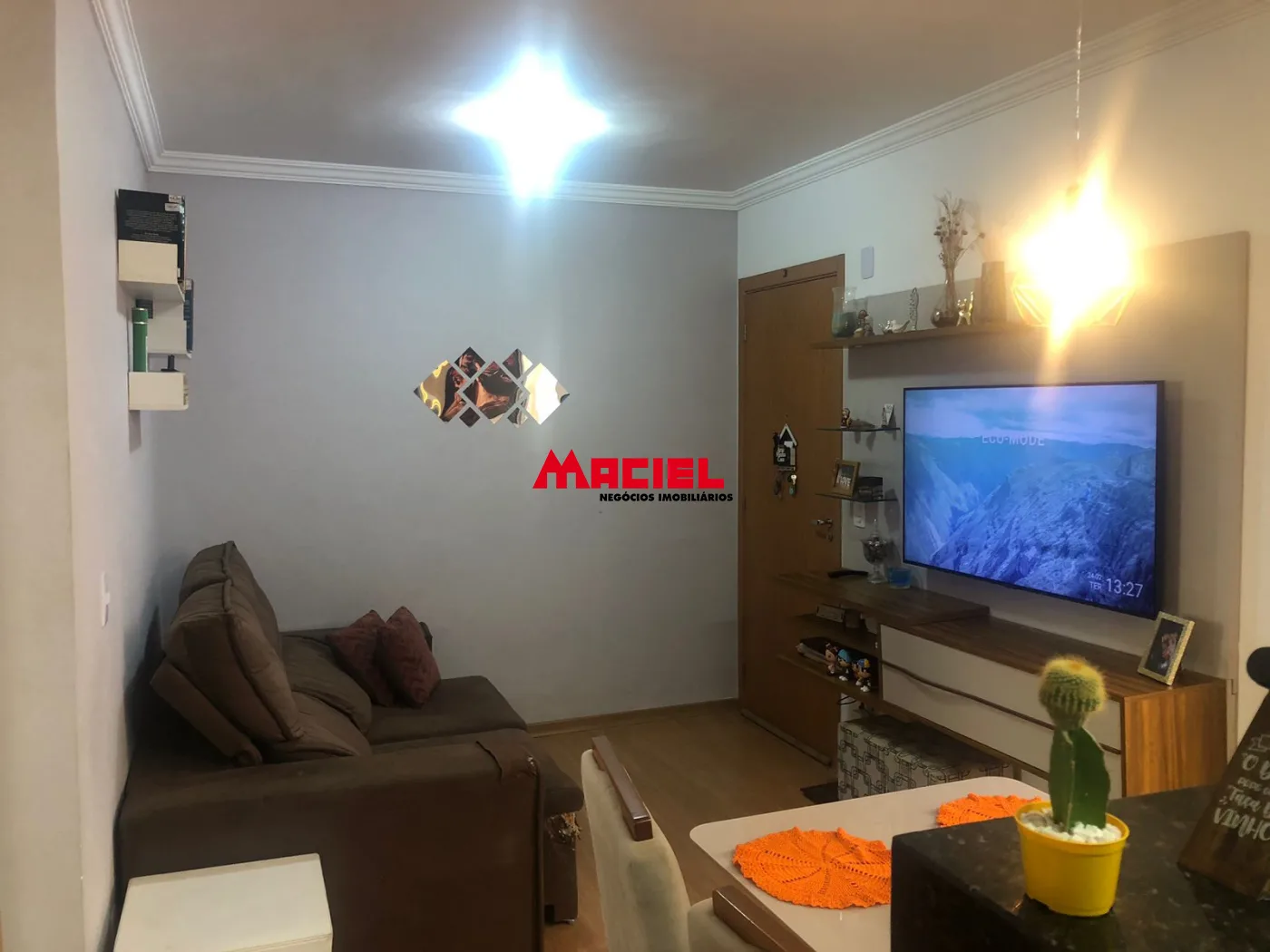 Comprar Apartamento / Padr&atilde;o em S&atilde;o Jos&eacute; dos Campos R$ 250.000,00 - Foto 1