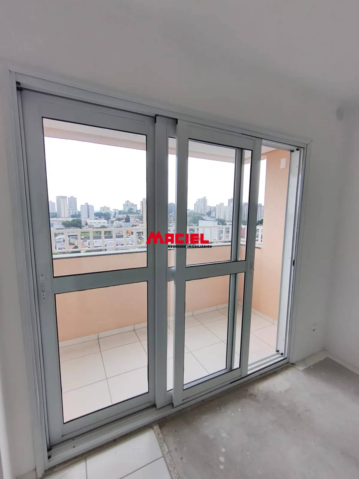 Alugar Apartamento / Padr&atilde;o em S&atilde;o Jos&eacute; dos Campos R$ 2.600,00 - Foto 1