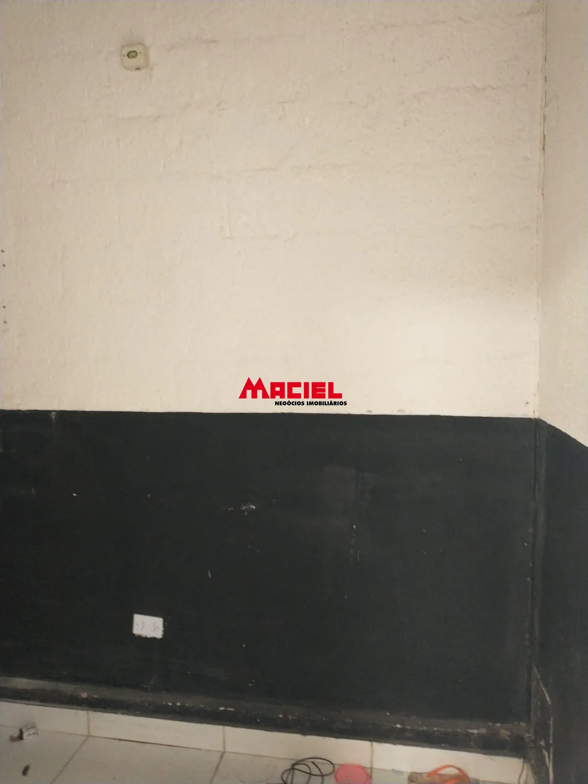 Alugar Comercial / Galp&atilde;o em S&atilde;o Jos&eacute; dos Campos R$ 6.700,00 - Foto 2