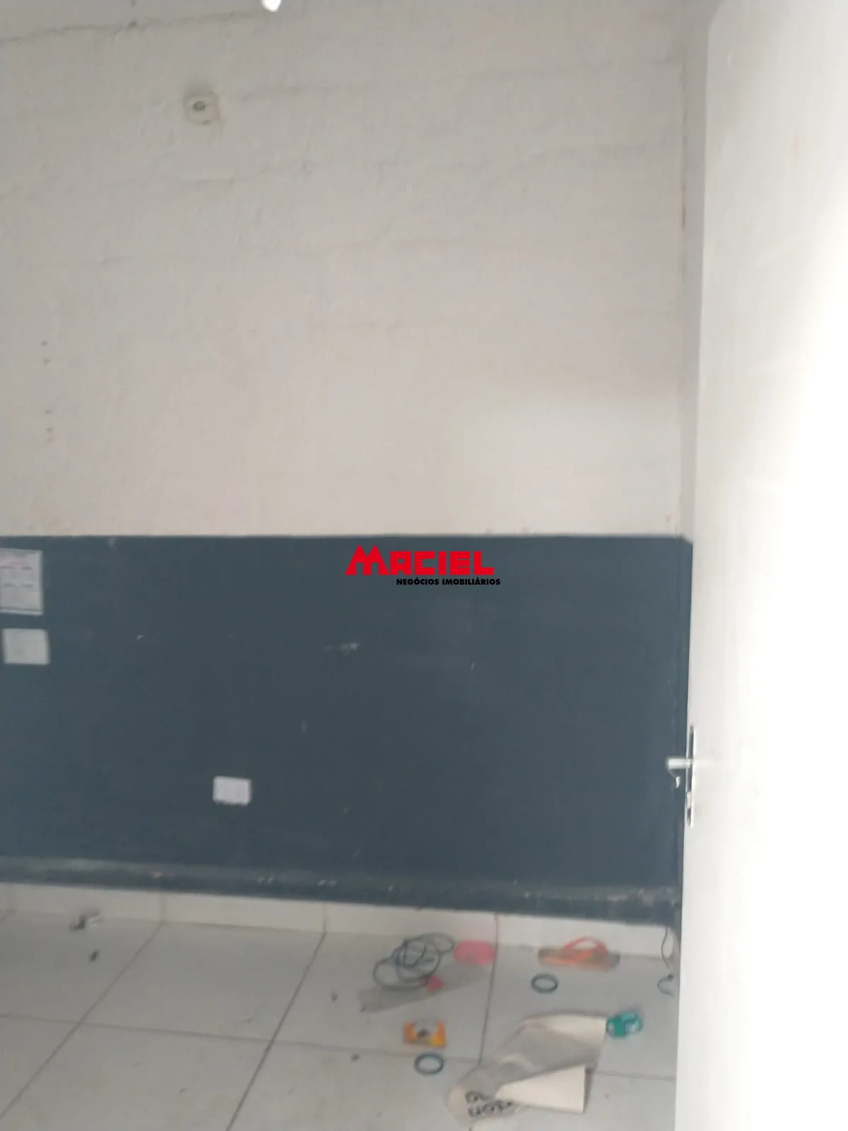 Alugar Comercial / Galp&atilde;o em S&atilde;o Jos&eacute; dos Campos R$ 6.700,00 - Foto 4