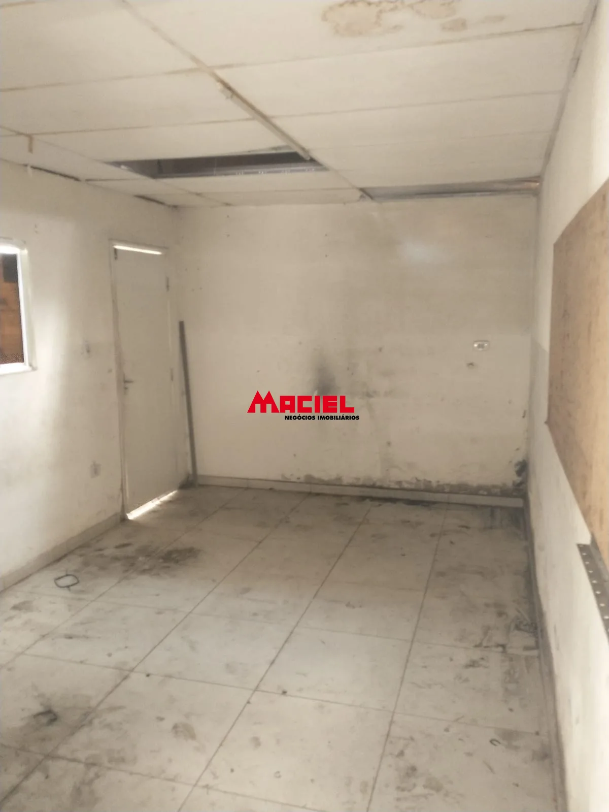 Alugar Comercial / Galp&atilde;o em S&atilde;o Jos&eacute; dos Campos R$ 6.700,00 - Foto 10