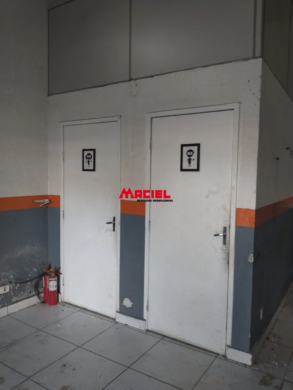 Alugar Comercial / Galp&atilde;o em S&atilde;o Jos&eacute; dos Campos R$ 6.700,00 - Foto 13