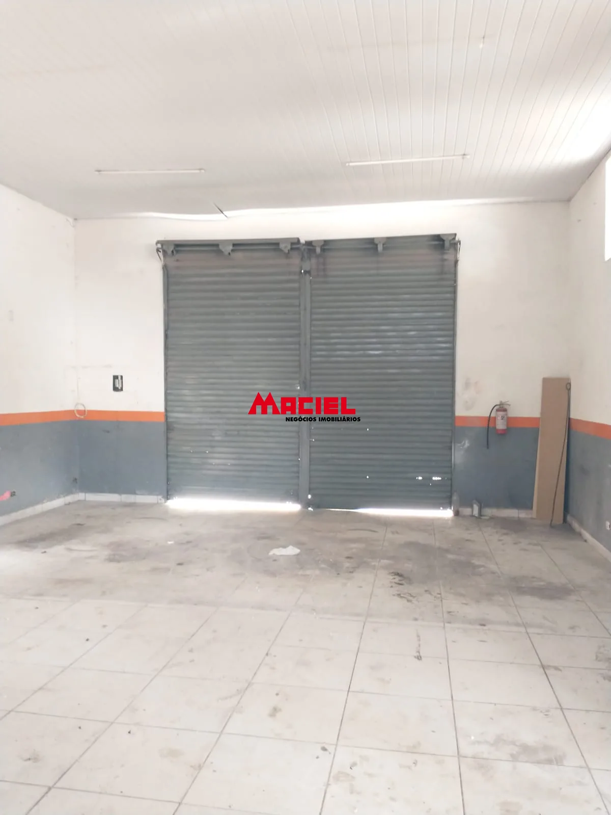 Alugar Comercial / Galp&atilde;o em S&atilde;o Jos&eacute; dos Campos R$ 6.700,00 - Foto 17