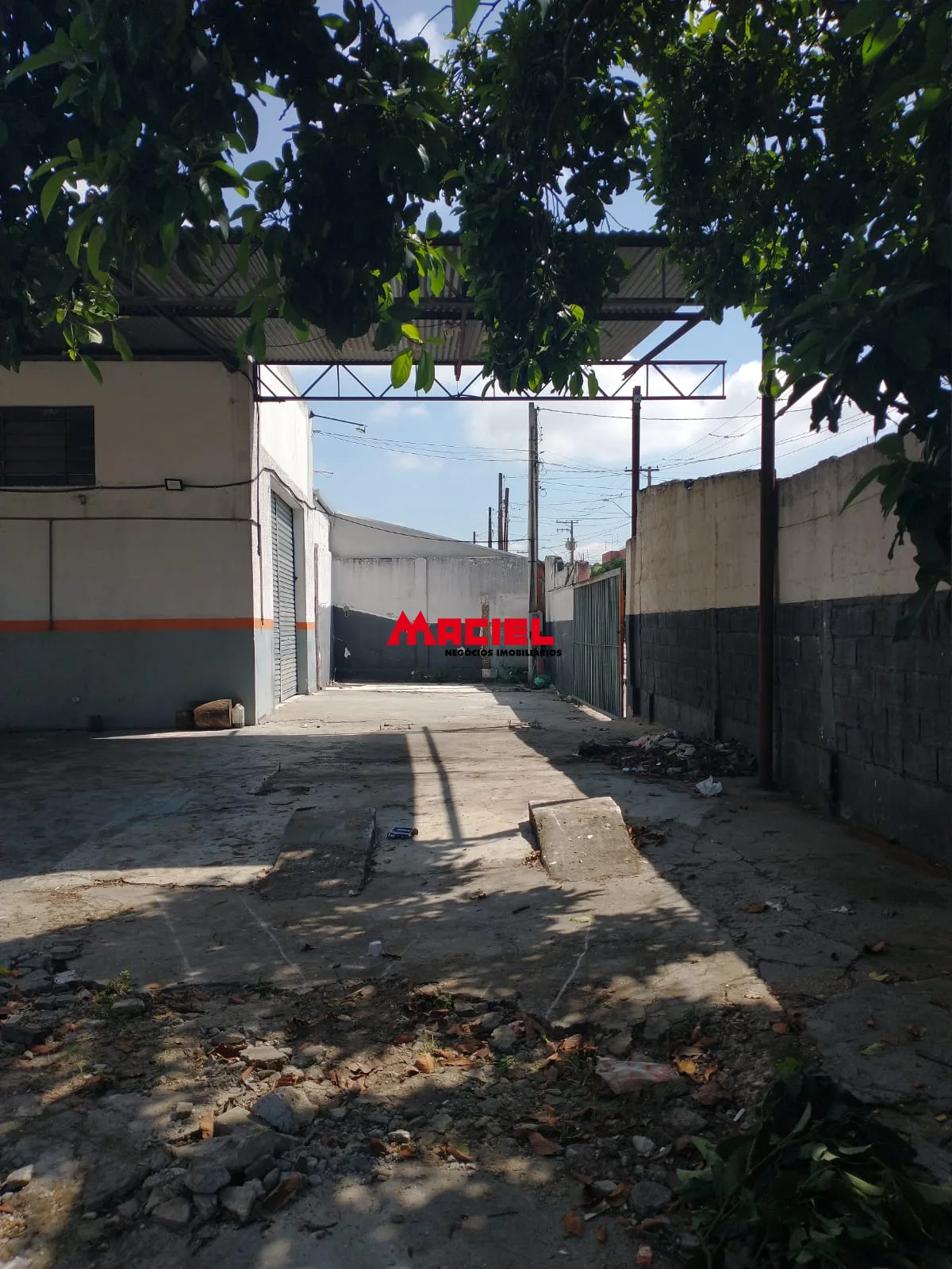 Alugar Comercial / Galp&atilde;o em S&atilde;o Jos&eacute; dos Campos R$ 6.700,00 - Foto 31