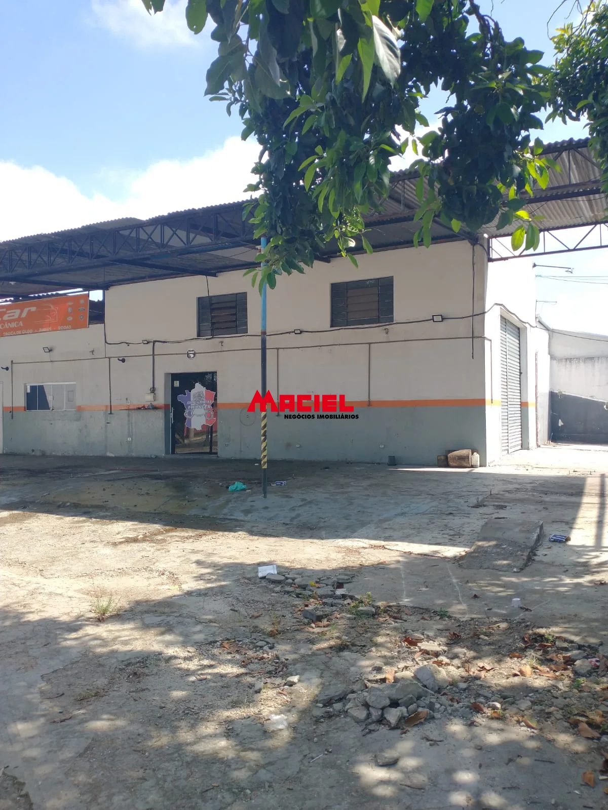 Alugar Comercial / Galp&atilde;o em S&atilde;o Jos&eacute; dos Campos R$ 6.700,00 - Foto 32