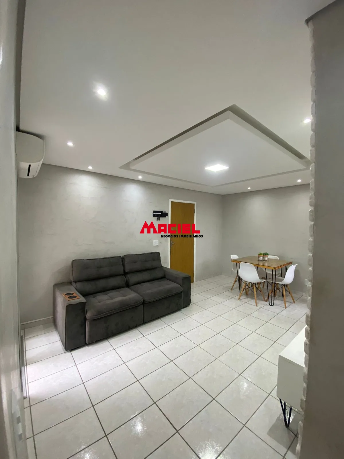 Comprar Apartamento / Padr&atilde;o em S&atilde;o Jos&eacute; dos Campos R$ 270.000,00 - Foto 1