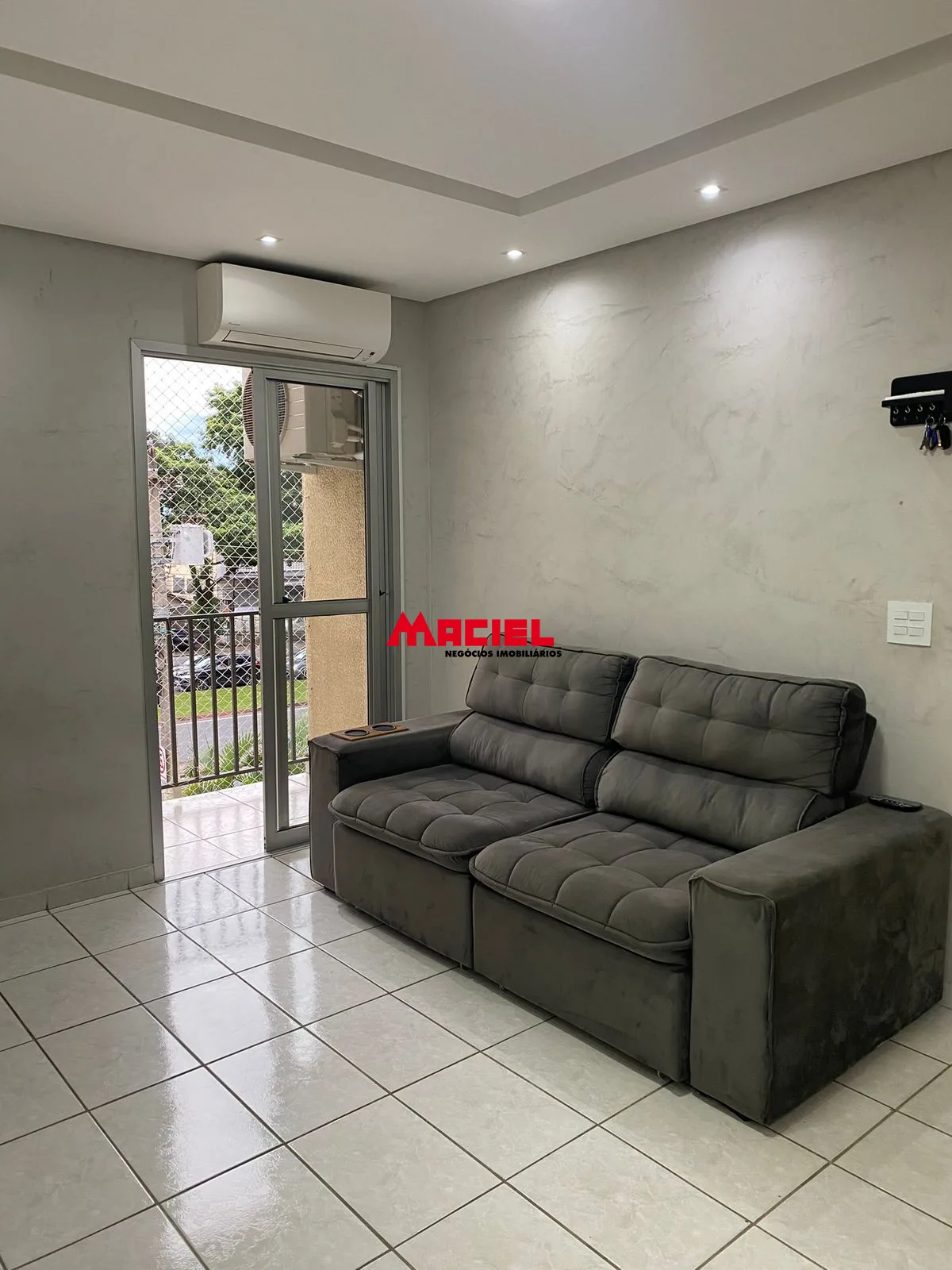 Comprar Apartamento / Padr&atilde;o em S&atilde;o Jos&eacute; dos Campos R$ 270.000,00 - Foto 3