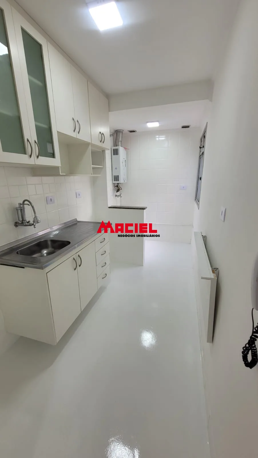 Comprar Apartamento / Padr&atilde;o em S&atilde;o Jos&eacute; dos Campos R$ 350.000,00 - Foto 4